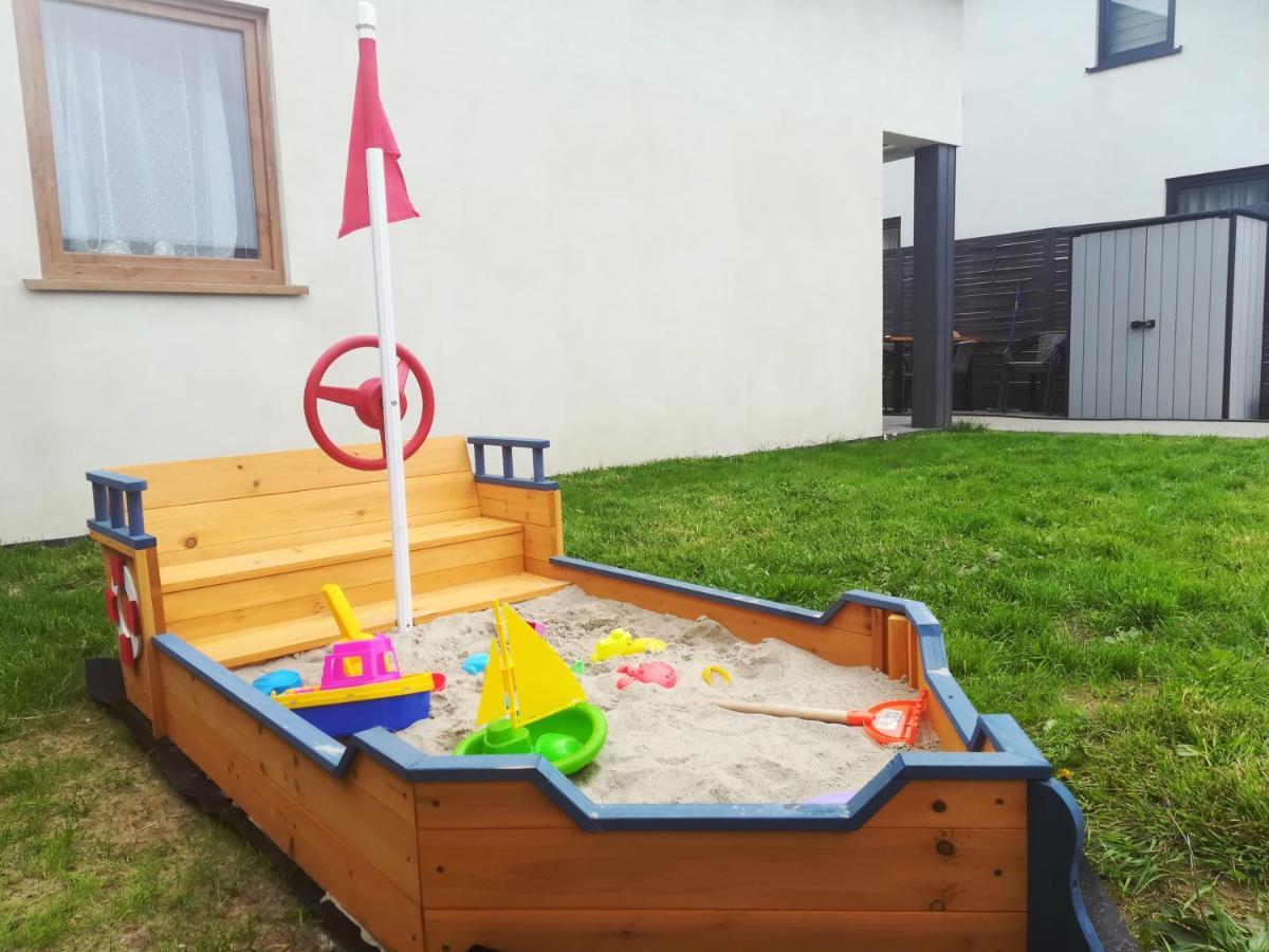 Wakacyjne Domki Ustronie Morskie Exterior foto